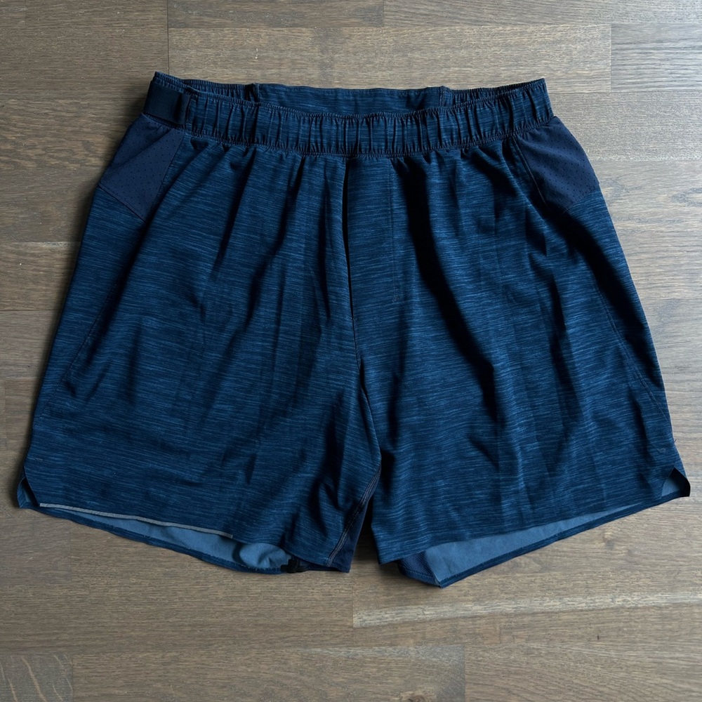 LULULEMON lined 5” pace breakers
